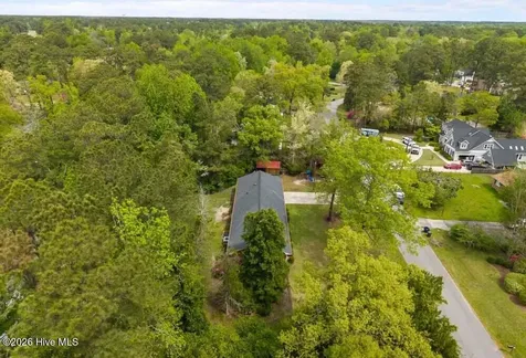2213 Colony Plaza Jacksonville NC 28546