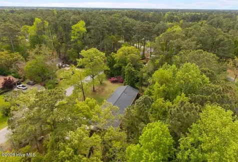 2213 Colony Plaza Jacksonville NC 28546
