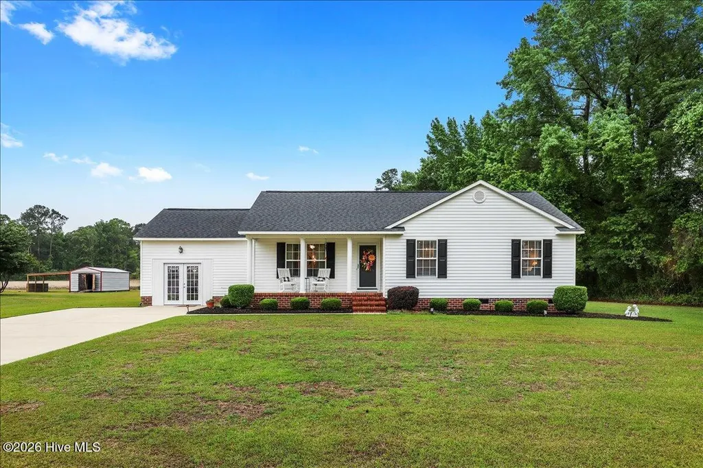 2448 Troy Court Kinston NC 28504