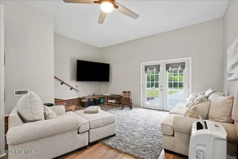 2448 Troy Court Kinston NC 28504