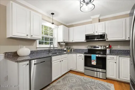 2448 Troy Court Kinston NC 28504