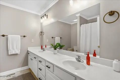 2448 Troy Court Kinston NC 28504