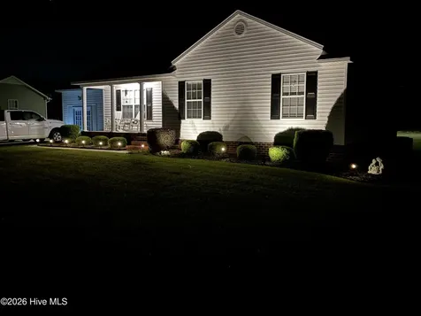 2448 Troy Court Kinston NC 28504