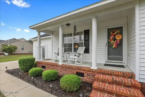 2448 Troy Court Kinston NC 28504
