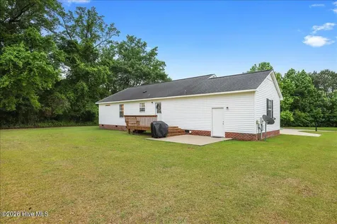 2448 Troy Court Kinston NC 28504