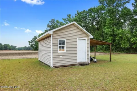 2448 Troy Court Kinston NC 28504