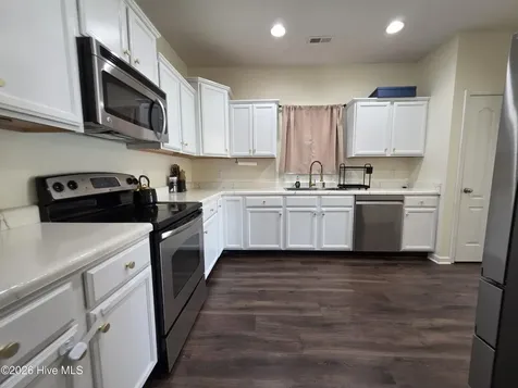 702 Appling Court Jacksonville NC 28546