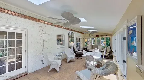 2406 Harbor Island Road New Bern NC 28562