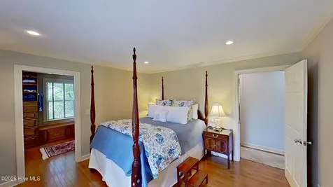 2406 Harbor Island Road New Bern NC 28562