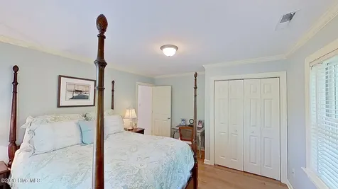 2406 Harbor Island Road New Bern NC 28562