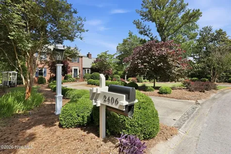 2406 Harbor Island Road New Bern NC 28562