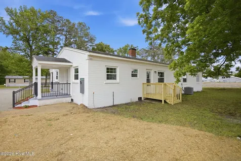 277 Bennetts Bridge Road Mount Olive NC 28365