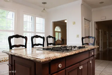 609 Robeson Avenue Lake Waccamaw NC 28450