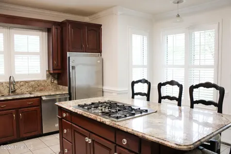 609 Robeson Avenue Lake Waccamaw NC 28450