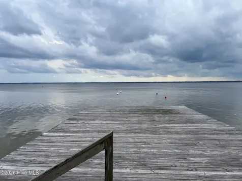 609 Robeson Avenue Lake Waccamaw NC 28450