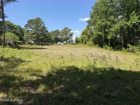 125 River Reach West Drive W Swansboro NC 28584