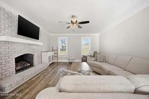 3163 Fox Run Circle Kinston NC 28504