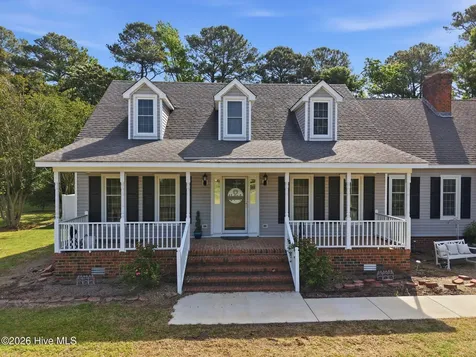 3163 Fox Run Circle Kinston NC 28504