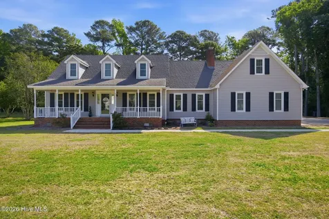 3163 Fox Run Circle Kinston NC 28504