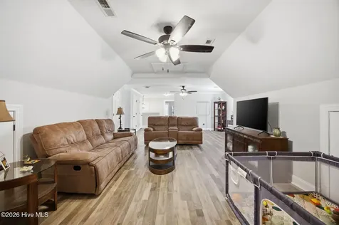 3163 Fox Run Circle Kinston NC 28504