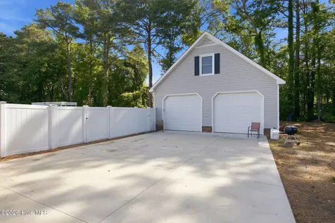 3163 Fox Run Circle Kinston NC 28504