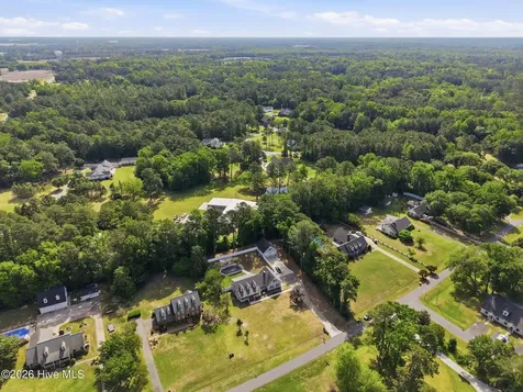 3163 Fox Run Circle Kinston NC 28504