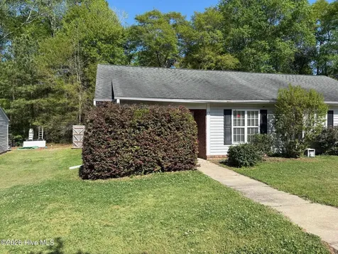 59 N Sussex Drive Smithfield NC 27577