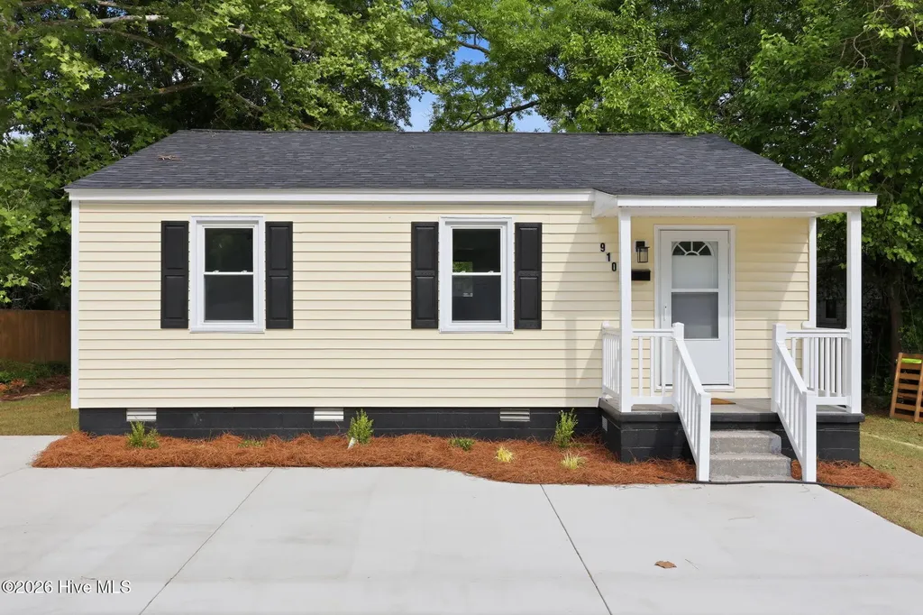 910 Simmons Street New Bern NC 28560