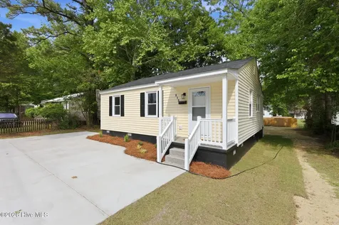 910 Simmons Street New Bern NC 28560
