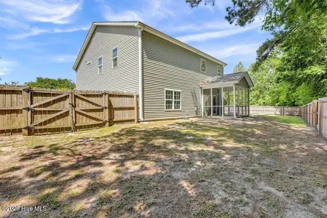 104 Mckinnon Place Jacksonville NC 28540