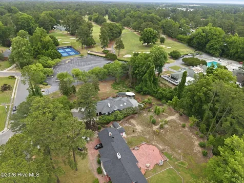 1207 Country Club Drive Kinston NC 28504