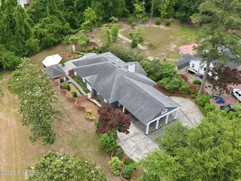 1207 Country Club Drive Kinston NC 28504