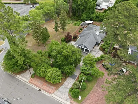 1207 Country Club Drive Kinston NC 28504