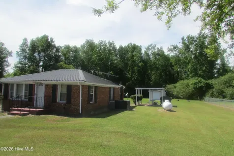 186 Rainbow Road Warsaw NC 28398