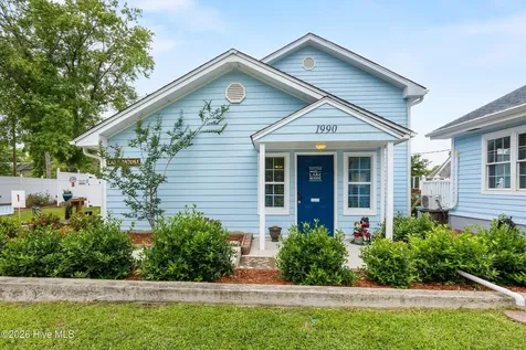 1988 W Lake Shore Drive Wilmington NC 28401
