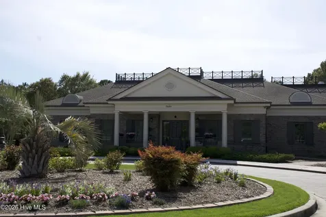 2738 Oak Forest Drive Southport NC 28461