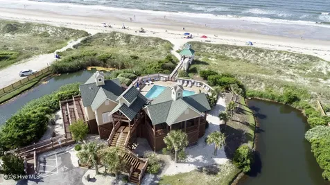 2738 Oak Forest Drive Southport NC 28461