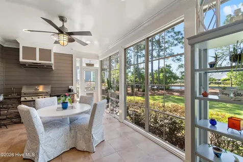 2738 Oak Forest Drive Southport NC 28461