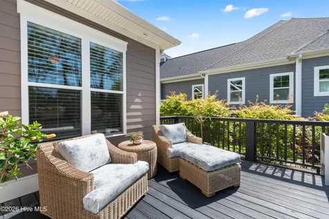 2738 Oak Forest Drive Southport NC 28461
