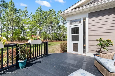 2738 Oak Forest Drive Southport NC 28461