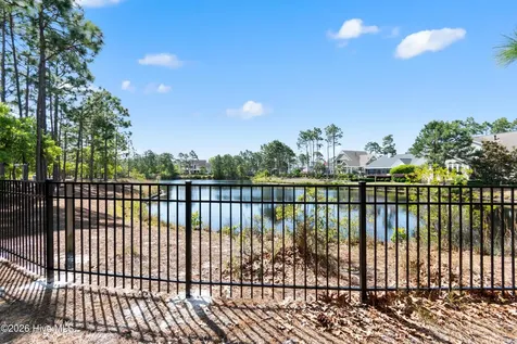 2738 Oak Forest Drive Southport NC 28461