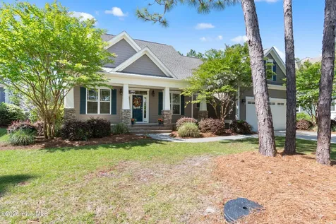 2738 Oak Forest Drive Southport NC 28461