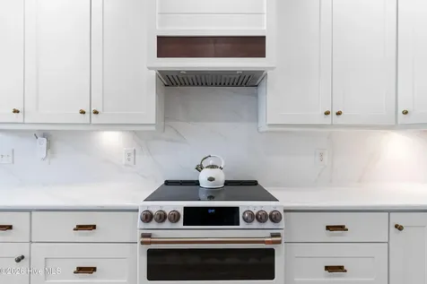 2738 Oak Forest Drive Southport NC 28461