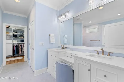 2738 Oak Forest Drive Southport NC 28461