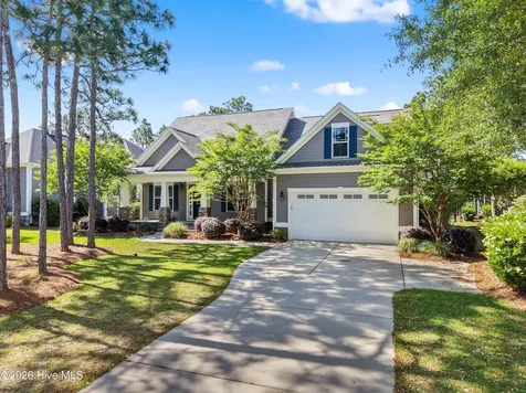 2738 Oak Forest Drive Southport NC 28461