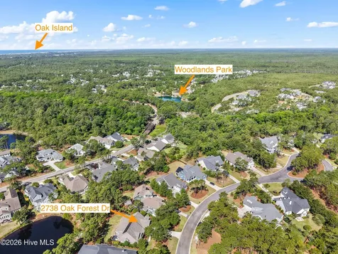 2738 Oak Forest Drive Southport NC 28461