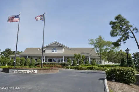 2738 Oak Forest Drive Southport NC 28461