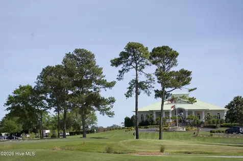 2738 Oak Forest Drive Southport NC 28461