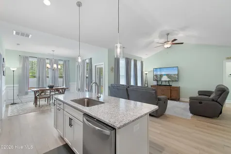 514 Greenmoss Road Southport NC 28461