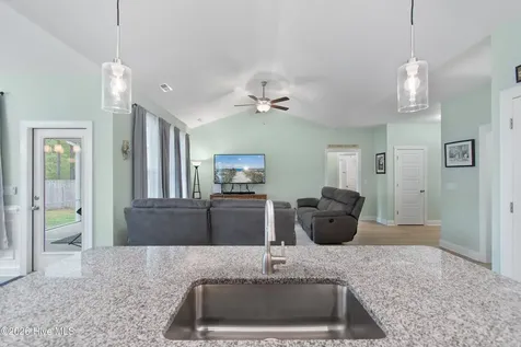 514 Greenmoss Road Southport NC 28461